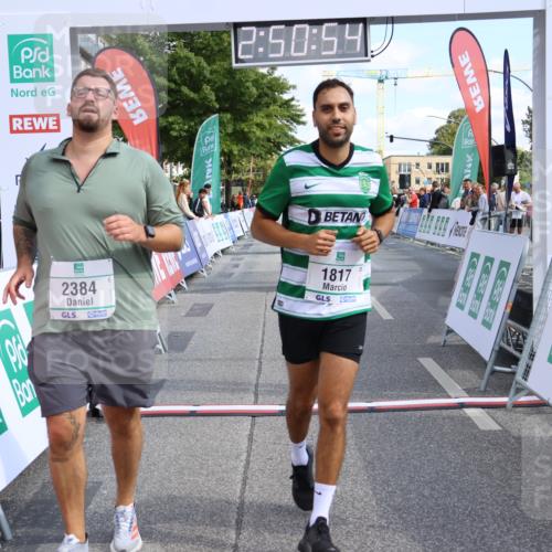 15.09.2024 - PSD Bank Halbmarathon Strokosch-Dieckow http://msf.ph/oto/7090966 15.09.2024 12:51:46 Ziel 1817, 2384 meine-sportfotos.de