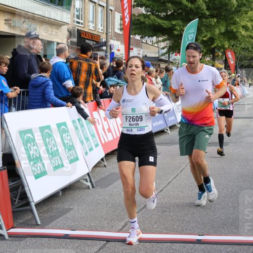 15.09.2024 - PSD Bank Halbmarathon Strokosch-Dieckow http://msf.ph/oto/7090988 15.09.2024 11:33:39 Ziel 634, 745, 921, 930, 955, 2606, 2609 meine-sportfotos.de