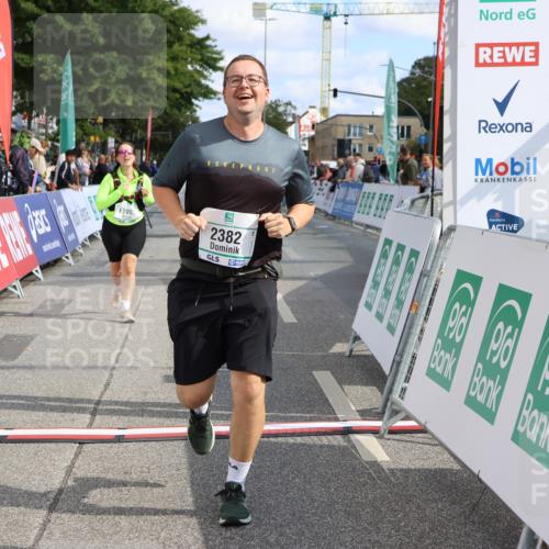 15.09.2024 - PSD Bank Halbmarathon Strokosch-Dieckow http://msf.ph/oto/7091004 15.09.2024 12:54:23 Ziel 2382, 2893 meine-sportfotos.de