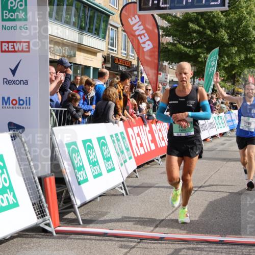 15.09.2024 - PSD Bank Halbmarathon Strokosch-Dieckow http://msf.ph/oto/7091059 15.09.2024 11:25:36 Ziel 656, 692, 709, 897, 1096, 2472 meine-sportfotos.de