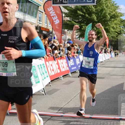 15.09.2024 - PSD Bank Halbmarathon Strokosch-Dieckow http://msf.ph/oto/7091067 15.09.2024 11:25:37 Ziel 692, 709, 897, 1096 meine-sportfotos.de