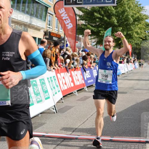 15.09.2024 - PSD Bank Halbmarathon Strokosch-Dieckow http://msf.ph/oto/7091070 15.09.2024 11:25:37 Ziel 692, 709, 897, 1096 meine-sportfotos.de