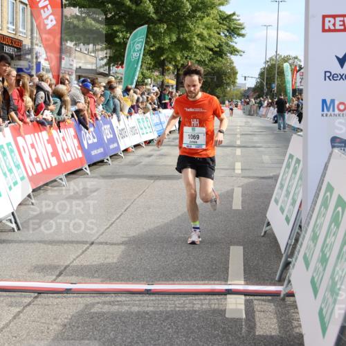 15.09.2024 - PSD Bank Halbmarathon Strokosch-Dieckow http://msf.ph/oto/7091089 15.09.2024 11:25:45 Ziel 709, 882, 888, 1069, 1096 meine-sportfotos.de