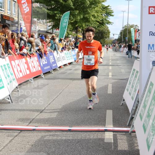 15.09.2024 - PSD Bank Halbmarathon Strokosch-Dieckow http://msf.ph/oto/7091092 15.09.2024 11:25:45 Ziel 709, 882, 888, 1069, 1096 meine-sportfotos.de