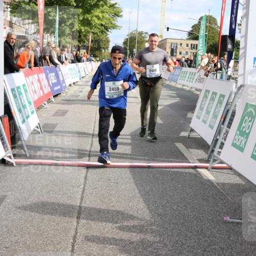 15.09.2024 - PSD Bank Halbmarathon Strokosch-Dieckow http://msf.ph/oto/7091139 15.09.2024 12:56:57 Ziel 2459, 2460, 3487 meine-sportfotos.de