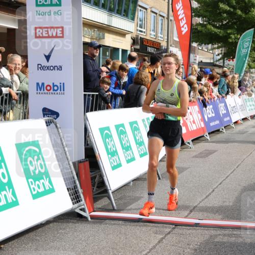 15.09.2024 - PSD Bank Halbmarathon Strokosch-Dieckow http://msf.ph/oto/7091140 15.09.2024 11:25:50 Ziel 882, 888, 1069, 2616 meine-sportfotos.de