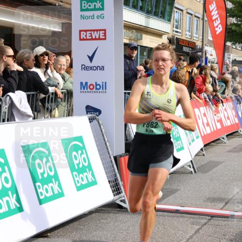 15.09.2024 - PSD Bank Halbmarathon Strokosch-Dieckow http://msf.ph/oto/7091164 15.09.2024 11:25:51 Ziel 882, 888, 1069, 2616 meine-sportfotos.de