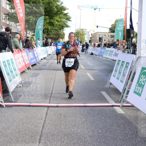 15.09.2024 - PSD Bank Halbmarathon Strokosch-Dieckow http://msf.ph/oto/7091193 15.09.2024 13:00:36 Ziel 2433, 2435, 2830 meine-sportfotos.de