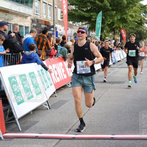 15.09.2024 - PSD Bank Halbmarathon Strokosch-Dieckow http://msf.ph/oto/7091198 15.09.2024 11:34:20 Ziel 646, 713, 743, 946, 1214, 1396, 1460, 1802, 2467, 2617 meine-sportfotos.de