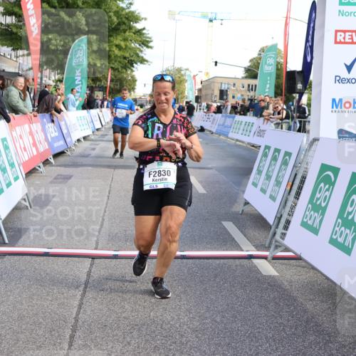 15.09.2024 - PSD Bank Halbmarathon Strokosch-Dieckow http://msf.ph/oto/7091202 15.09.2024 13:00:37 Ziel 2433, 2435, 2830 meine-sportfotos.de
