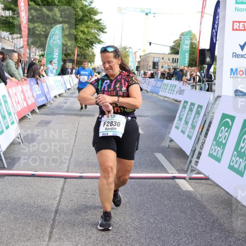 15.09.2024 - PSD Bank Halbmarathon Strokosch-Dieckow http://msf.ph/oto/7091206 15.09.2024 13:00:37 Ziel 2433, 2435, 2830 meine-sportfotos.de