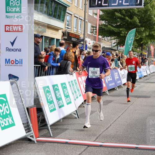 15.09.2024 - PSD Bank Halbmarathon Strokosch-Dieckow http://msf.ph/oto/7091233 15.09.2024 11:26:12 Ziel 670, 671, 723, 1025 meine-sportfotos.de