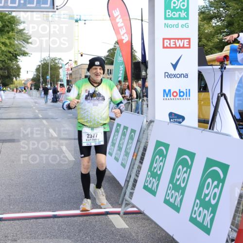 15.09.2024 - PSD Bank Halbmarathon Strokosch-Dieckow http://msf.ph/oto/7091240 15.09.2024 13:01:46 Ziel 2377 meine-sportfotos.de