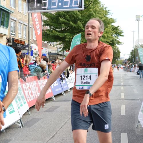 15.09.2024 - PSD Bank Halbmarathon Strokosch-Dieckow http://msf.ph/oto/7091263 15.09.2024 11:34:27 Ziel 646, 713, 1214, 1396, 1460, 1802, 2467, 2617 meine-sportfotos.de
