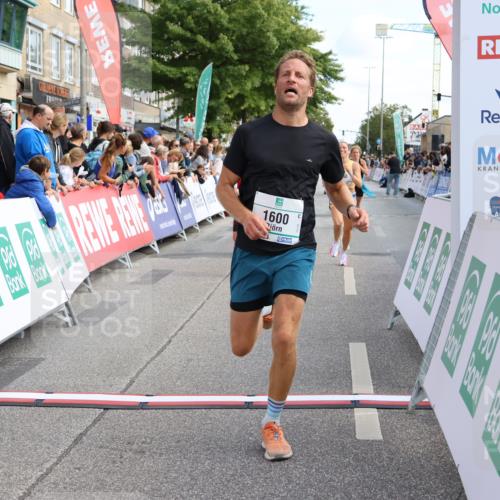 15.09.2024 - PSD Bank Halbmarathon Strokosch-Dieckow http://msf.ph/oto/7091335 15.09.2024 11:40:29 Ziel 721, 931, 1081, 1145, 1161, 1340, 1360, 1440, 1600, 2627, 2640, 3549 meine-sportfotos.de