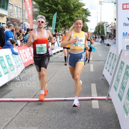 15.09.2024 - PSD Bank Halbmarathon Strokosch-Dieckow http://msf.ph/oto/7091340 15.09.2024 11:40:31 Ziel 721, 931, 1081, 1161, 1340, 1352, 1440, 1600, 2611, 2627, 2640, 3549 meine-sportfotos.de