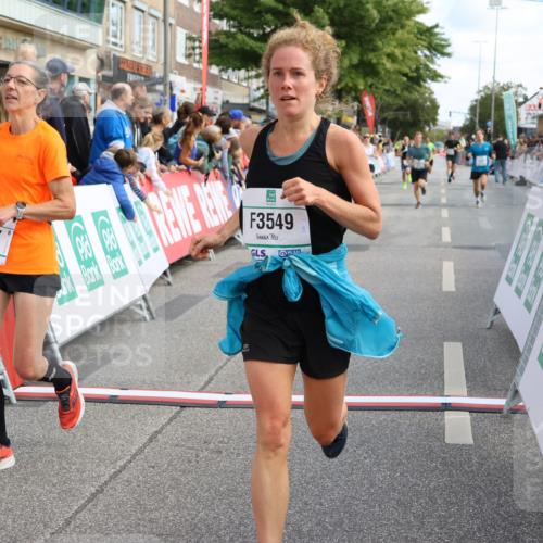 15.09.2024 - PSD Bank Halbmarathon Strokosch-Dieckow http://msf.ph/oto/7091356 15.09.2024 11:40:34 Ziel 721, 931, 1081, 1113, 1161, 1340, 1352, 1403, 1440, 1600, 2486, 2611, 2627, 2640, 3549 meine-sportfotos.de