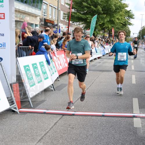 15.09.2024 - PSD Bank Halbmarathon Strokosch-Dieckow http://msf.ph/oto/7091365 15.09.2024 11:40:37 Ziel 721, 931, 1113, 1161, 1340, 1352, 1403, 1430, 1471, 1600, 2486, 2611, 2627, 2640, 3549 meine-sportfotos.de