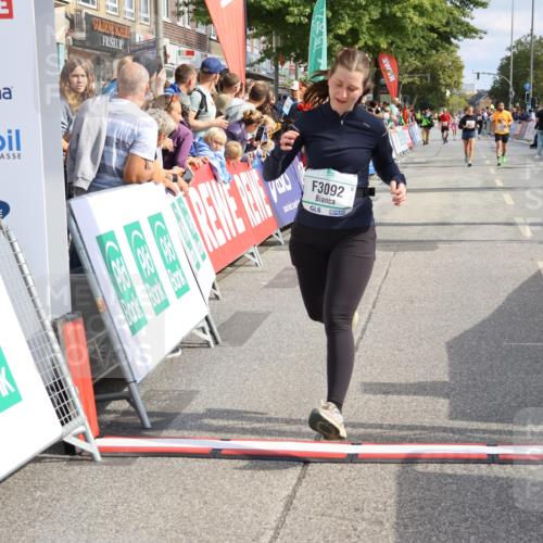 15.09.2024 - PSD Bank Halbmarathon Strokosch-Dieckow http://msf.ph/oto/7091383 15.09.2024 12:19:41 Ziel 1828, 3092, 3103, 3373 meine-sportfotos.de
