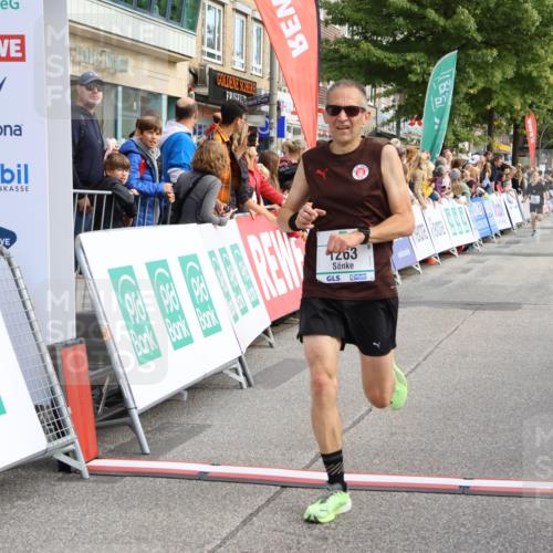 15.09.2024 - PSD Bank Halbmarathon Strokosch-Dieckow http://msf.ph/oto/7091398 15.09.2024 11:26:52 Ziel 688, 1064, 1087, 1263 meine-sportfotos.de