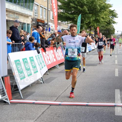 15.09.2024 - PSD Bank Halbmarathon Strokosch-Dieckow http://msf.ph/oto/7091411 15.09.2024 11:35:03 Ziel 696, 907, 1233, 1370, 1387, 1393, 1405, 1426, 1768 meine-sportfotos.de