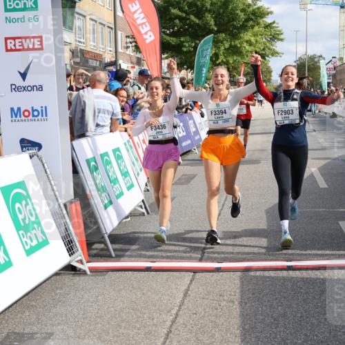 15.09.2024 - PSD Bank Halbmarathon Strokosch-Dieckow http://msf.ph/oto/7091479 15.09.2024 12:20:02 Ziel 1613, 2025, 2867, 2903, 3394, 3436 meine-sportfotos.de