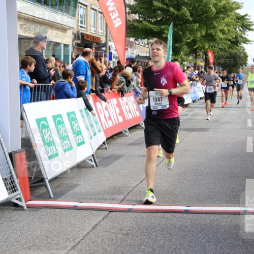 15.09.2024 - PSD Bank Halbmarathon Strokosch-Dieckow http://msf.ph/oto/7091495 15.09.2024 11:35:08 Ziel 652, 696, 907, 1178, 1228, 1233, 1370, 1387, 1393, 1405, 1426, 1768, 3511 meine-sportfotos.de