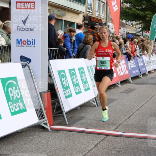 15.09.2024 - PSD Bank Halbmarathon Strokosch-Dieckow http://msf.ph/oto/7091502 15.09.2024 11:27:06 Ziel 689, 725, 885, 1087 meine-sportfotos.de