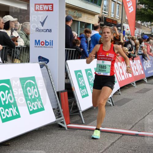 15.09.2024 - PSD Bank Halbmarathon Strokosch-Dieckow http://msf.ph/oto/7091514 15.09.2024 11:27:07 Ziel 689, 725, 885, 1087 meine-sportfotos.de