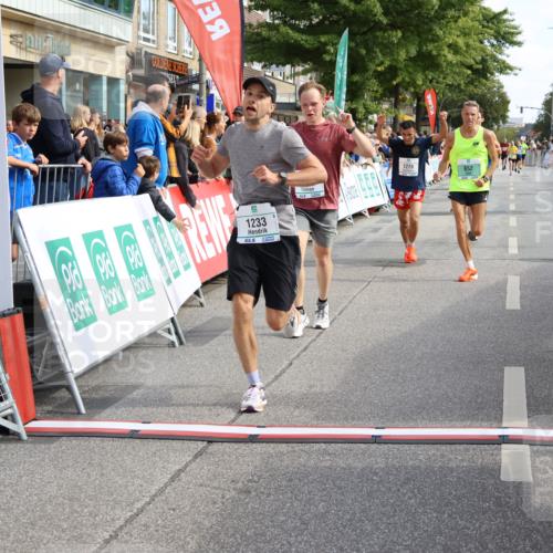15.09.2024 - PSD Bank Halbmarathon Strokosch-Dieckow http://msf.ph/oto/7091521 15.09.2024 11:35:10 Ziel 652, 696, 907, 1052, 1178, 1228, 1233, 1370, 1387, 1405, 1426, 1768, 3511 meine-sportfotos.de
