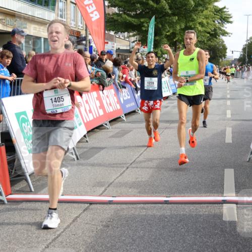 15.09.2024 - PSD Bank Halbmarathon Strokosch-Dieckow http://msf.ph/oto/7091533 15.09.2024 11:35:12 Ziel 652, 696, 907, 1052, 1178, 1228, 1233, 1370, 1387, 1405, 1426, 1768, 3511 meine-sportfotos.de