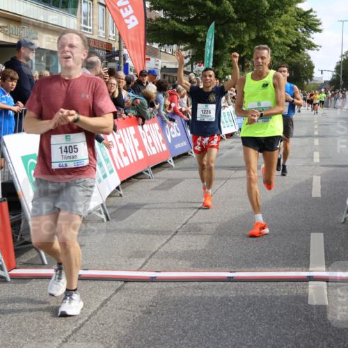 15.09.2024 - PSD Bank Halbmarathon Strokosch-Dieckow http://msf.ph/oto/7091537 15.09.2024 11:35:12 Ziel 652, 696, 907, 1052, 1178, 1228, 1233, 1370, 1387, 1405, 1426, 1768, 3511 meine-sportfotos.de