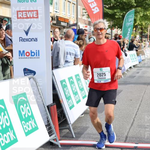 15.09.2024 - PSD Bank Halbmarathon Strokosch-Dieckow http://msf.ph/oto/7091547 15.09.2024 12:20:06 Ziel 2025, 2903, 3394, 3436, 3440 meine-sportfotos.de