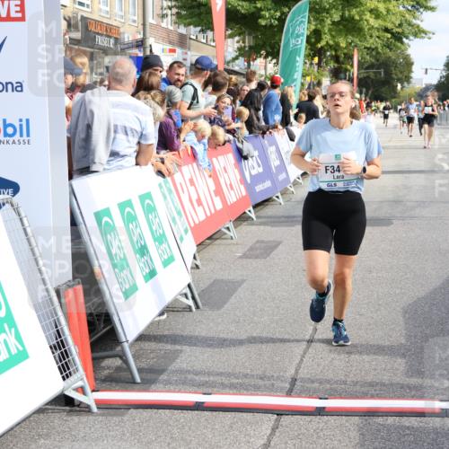 15.09.2024 - PSD Bank Halbmarathon Strokosch-Dieckow http://msf.ph/oto/7091551 15.09.2024 12:20:13 Ziel 2025, 2903, 3394, 3436, 3440 meine-sportfotos.de