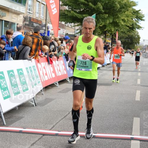 15.09.2024 - PSD Bank Halbmarathon Strokosch-Dieckow http://msf.ph/oto/7091611 15.09.2024 11:27:17 Ziel 436, 440, 665, 689, 725, 728, 737, 826, 885 meine-sportfotos.de