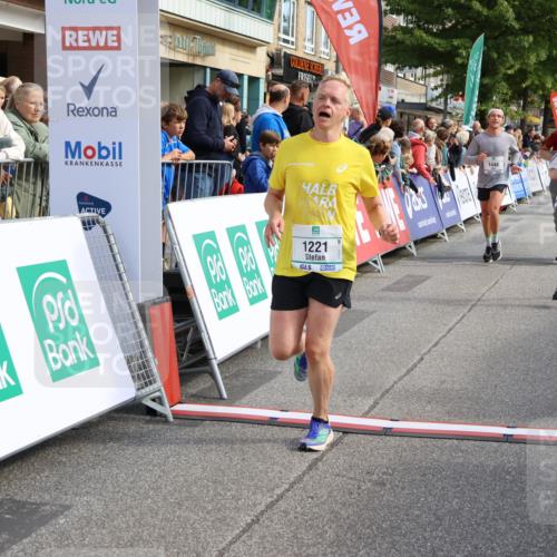 15.09.2024 - PSD Bank Halbmarathon Strokosch-Dieckow http://msf.ph/oto/7091641 15.09.2024 11:35:24 Ziel 652, 740, 771, 919, 1052, 1178, 1207, 1221, 1228, 1418, 1448, 2479, 2619, 2656, 3511 meine-sportfotos.de
