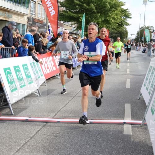 15.09.2024 - PSD Bank Halbmarathon Strokosch-Dieckow http://msf.ph/oto/7091652 15.09.2024 11:35:25 Ziel 740, 771, 919, 1052, 1178, 1207, 1221, 1228, 1418, 1448, 2479, 2619, 2656, 3511 meine-sportfotos.de