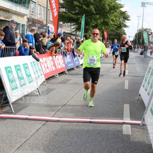 15.09.2024 - PSD Bank Halbmarathon Strokosch-Dieckow http://msf.ph/oto/7091664 15.09.2024 11:35:29 Ziel 740, 771, 919, 1052, 1207, 1221, 1418, 1448, 2479, 2619, 2656 meine-sportfotos.de