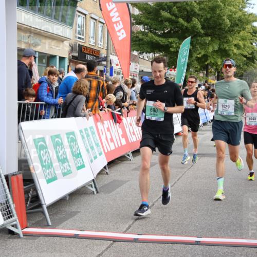 15.09.2024 - PSD Bank Halbmarathon Strokosch-Dieckow http://msf.ph/oto/7091665 15.09.2024 11:27:38 Ziel 662, 690, 895, 1029, 1037, 1045 meine-sportfotos.de