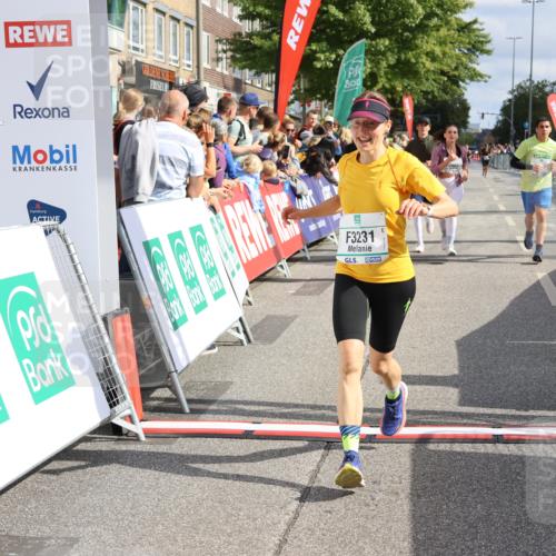 15.09.2024 - PSD Bank Halbmarathon Strokosch-Dieckow http://msf.ph/oto/7091668 15.09.2024 12:20:39 Ziel 1284, 2215, 2525, 2543, 3231, 3483, 3540 meine-sportfotos.de
