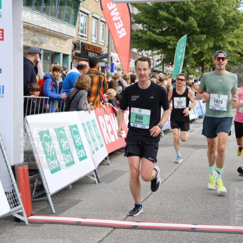15.09.2024 - PSD Bank Halbmarathon Strokosch-Dieckow http://msf.ph/oto/7091677 15.09.2024 11:27:38 Ziel 662, 690, 895, 1029, 1037, 1045 meine-sportfotos.de