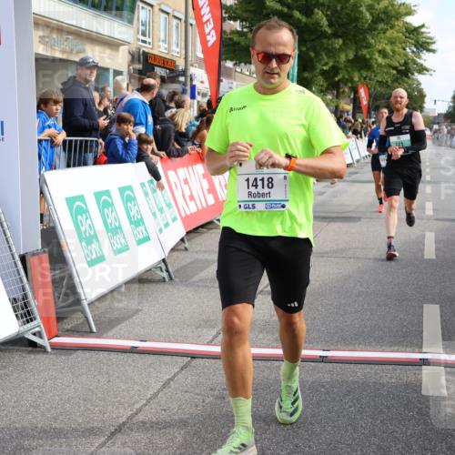 15.09.2024 - PSD Bank Halbmarathon Strokosch-Dieckow http://msf.ph/oto/7091679 15.09.2024 11:35:29 Ziel 740, 771, 919, 1052, 1207, 1221, 1418, 1448, 2479, 2619, 2656 meine-sportfotos.de