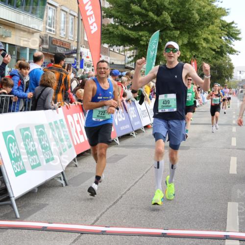 15.09.2024 - PSD Bank Halbmarathon Strokosch-Dieckow http://msf.ph/oto/7091724 15.09.2024 11:27:47 Ziel 433, 439, 658, 690, 722, 825, 874, 895, 1029, 1037, 1045, 1054 meine-sportfotos.de
