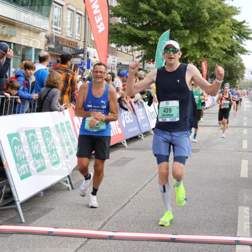 15.09.2024 - PSD Bank Halbmarathon Strokosch-Dieckow http://msf.ph/oto/7091737 15.09.2024 11:27:47 Ziel 433, 439, 658, 690, 722, 825, 874, 895, 1029, 1037, 1045, 1054 meine-sportfotos.de