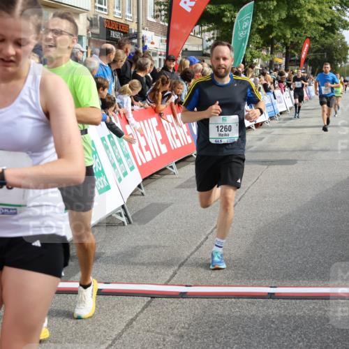 15.09.2024 - PSD Bank Halbmarathon Strokosch-Dieckow http://msf.ph/oto/7091756 15.09.2024 11:42:00 Ziel 943, 953, 1183, 1203, 1241, 1260, 1262, 1309, 1320, 1542, 1970, 2083, 2707, 2850 meine-sportfotos.de