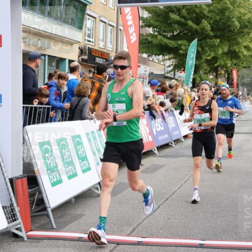 15.09.2024 - PSD Bank Halbmarathon Strokosch-Dieckow http://msf.ph/oto/7091771 15.09.2024 11:27:50 Ziel 433, 439, 658, 690, 694, 722, 825, 874, 895, 1027, 1029, 1037, 1045, 1054 meine-sportfotos.de