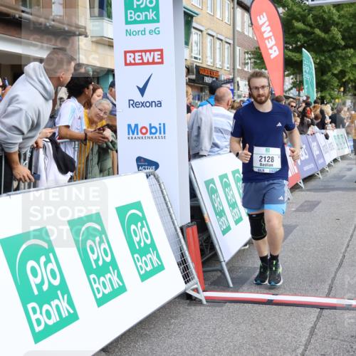 15.09.2024 - PSD Bank Halbmarathon Strokosch-Dieckow http://msf.ph/oto/7091799 15.09.2024 12:21:06 Ziel 2070, 2128, 2325, 2957, 3032, 3248 meine-sportfotos.de