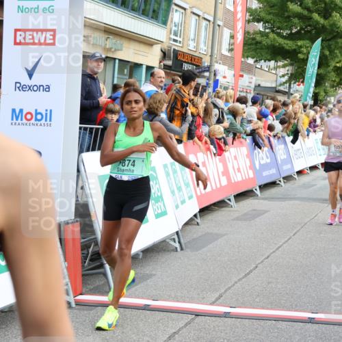 15.09.2024 - PSD Bank Halbmarathon Strokosch-Dieckow http://msf.ph/oto/7091806 15.09.2024 11:27:54 Ziel 433, 439, 658, 694, 722, 825, 874, 1027, 1054, 1099 meine-sportfotos.de