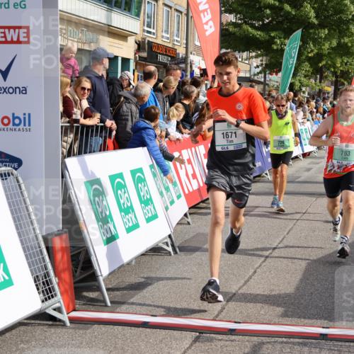 15.09.2024 - PSD Bank Halbmarathon Strokosch-Dieckow http://msf.ph/oto/7091820 15.09.2024 11:42:12 Ziel 726, 735, 763, 953, 1215, 1260, 1309, 1542, 1671, 2661 meine-sportfotos.de