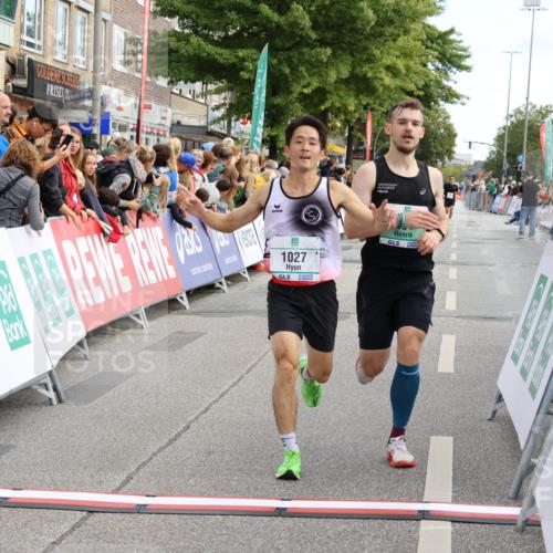 15.09.2024 - PSD Bank Halbmarathon Strokosch-Dieckow http://msf.ph/oto/7091842 15.09.2024 11:27:58 Ziel 427, 433, 439, 658, 694, 722, 825, 874, 1027, 1054, 1099 meine-sportfotos.de